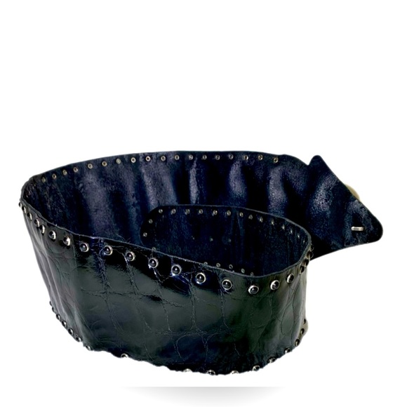 Black Patent Leather Wide Belt. Make it your own. I’ve retired this piece. - Picture 3 of 6